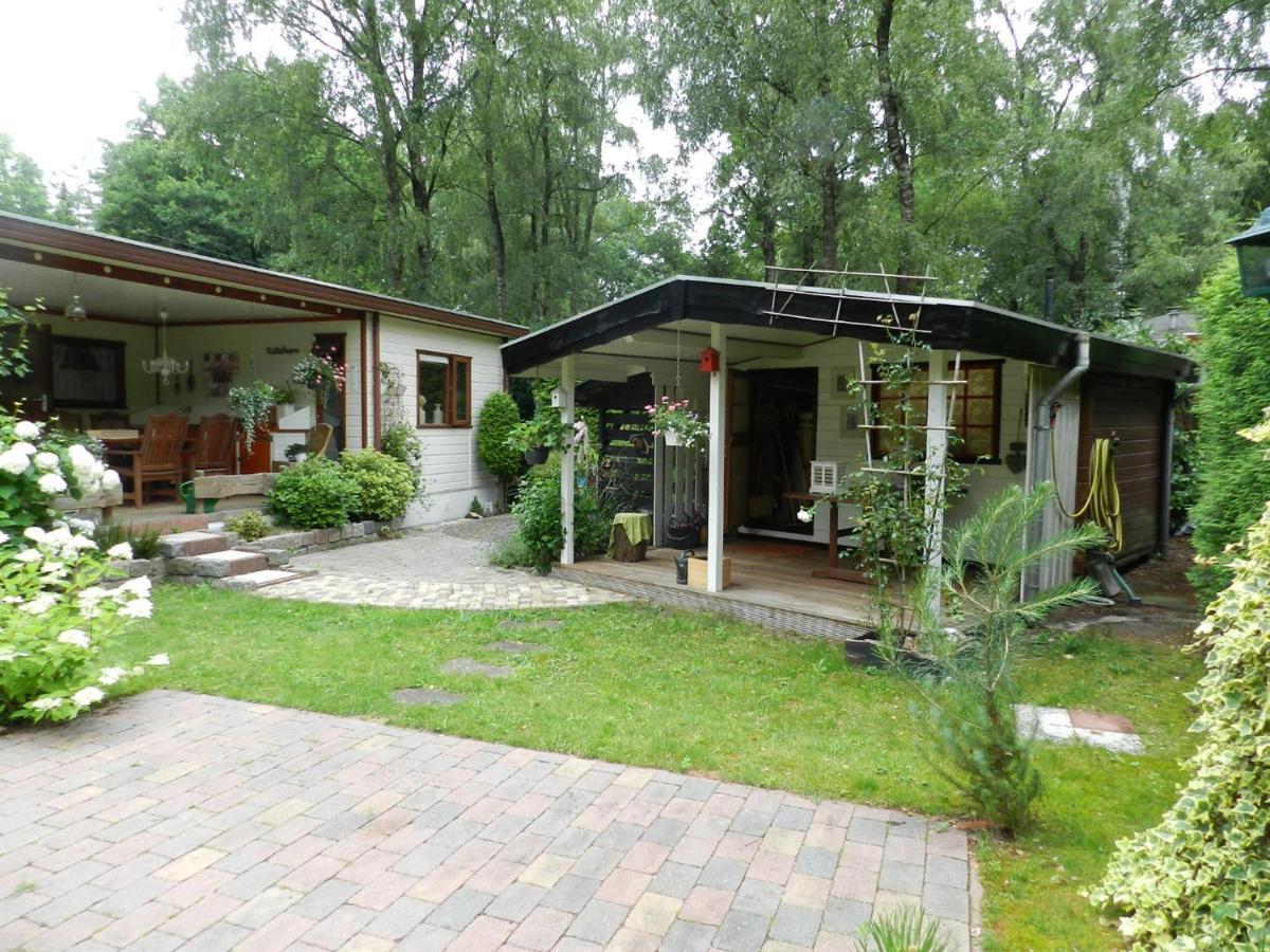 Sfeervol, Ruim En Luxe Chalet In Bosrijke Omgeving Diessen Exterior photo